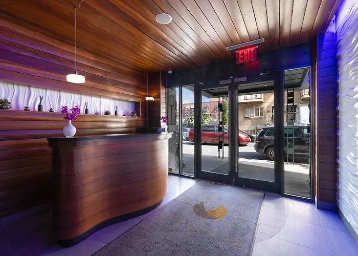 Aura Hotel Brooklyn